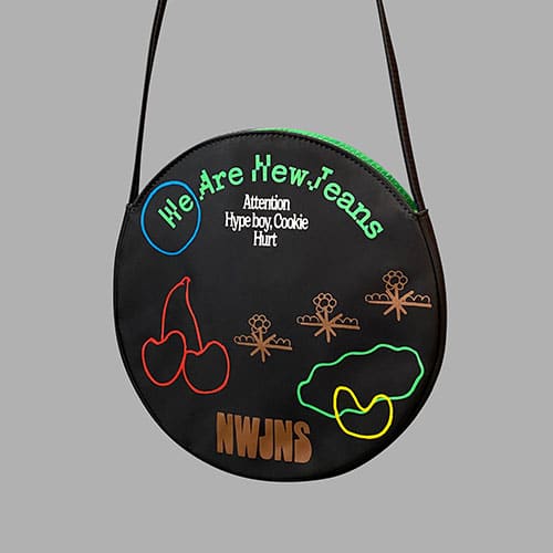 newjeans-1st-ep-new-jeans-bag-black newjeans-1st-ep-new-jeans-bag-black