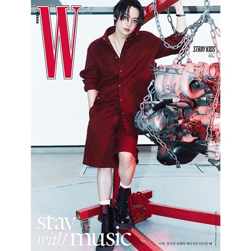 w-2024-volume-jun-cover-stray-kids-lee-know-e-type w-2024-volume-jun-cover-stray-kids-lee-know-e-type