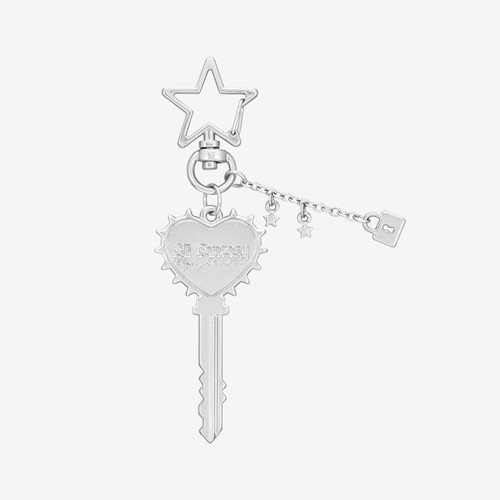 twice-chaeyoung-the-1st-album-lil-fantasy-vol-1-official-merch-key-ring twice-chaeyoung-the-1st-album-lil-fantasy-vol-1-official-merch-key-ring